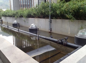 Bac de collecte des eaux pluviales